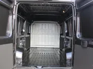 Fiat Ducato 2.2 MultiJet 140 PK S&S L2H2 3.3t | 140 pk | Airco | Zijschuifdeur links | Trekhaak | Techno pakket | Worksite light |