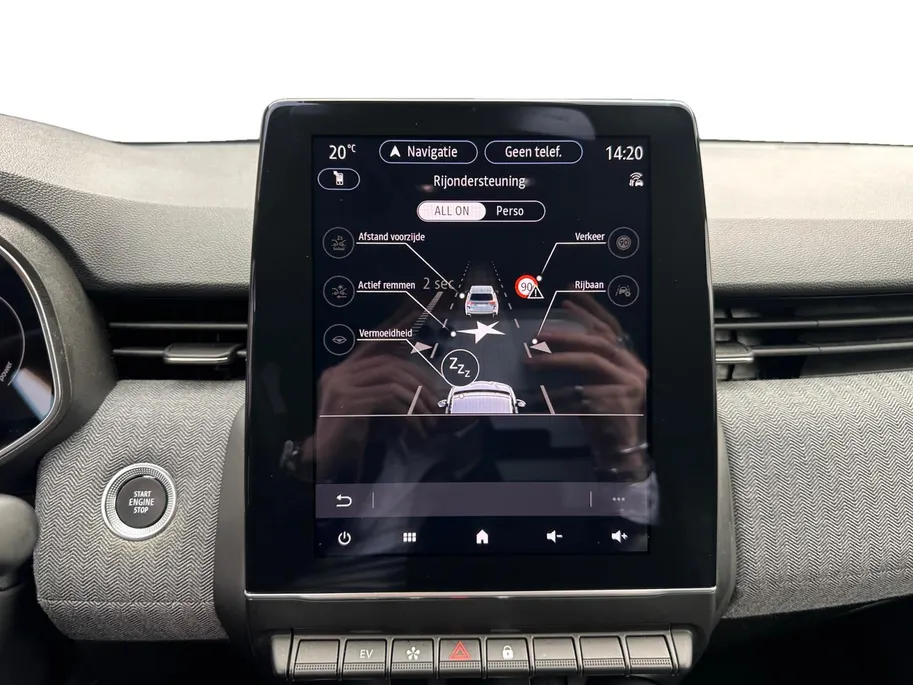 Renault Clio 1.6 E-Tech Full Hybrid 145 techno | Cruise & Climate Control | Camera | Parkeersensoren | Apple Carplay & Android Auto | Navigatie | LMV | 12 Maanden BOVAG Garantie