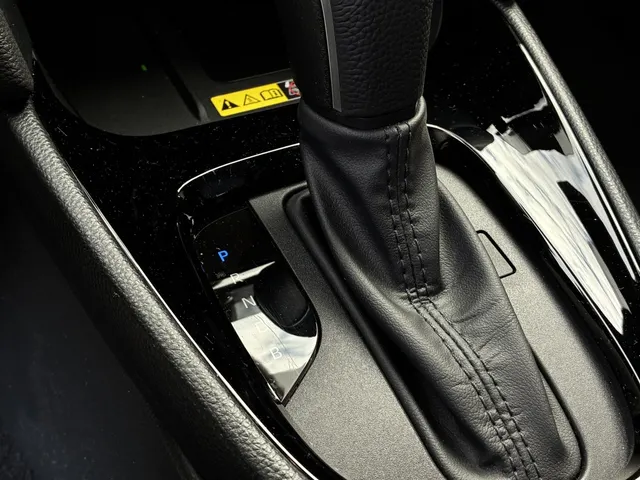 Toyota Yaris Cross 1.5 Hybr 130 Dynamic Comfort Pack | Stoelverw. | PDC V+A | Adapt. Cruise