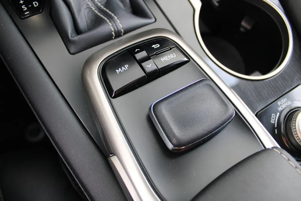 Lexus RX 450h 4WD Luxury Line | 20' LM | Navi | Camera | Leer | Schuif/kantel dak | Cruise adapt. | PDC | Stoelverwarming/ventilatie | HUD | Elek. stoelverstelling |