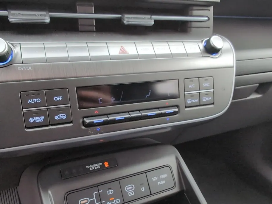 Hyundai Kona Electric Premium 65.4 kWh | Eco leder | Snel leverbaar | Nieuw te bestellen|