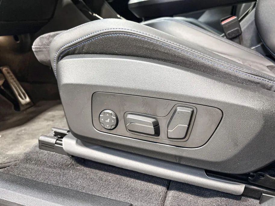 BMW iX1 xDrive30 Launch Edition M Sportpakket