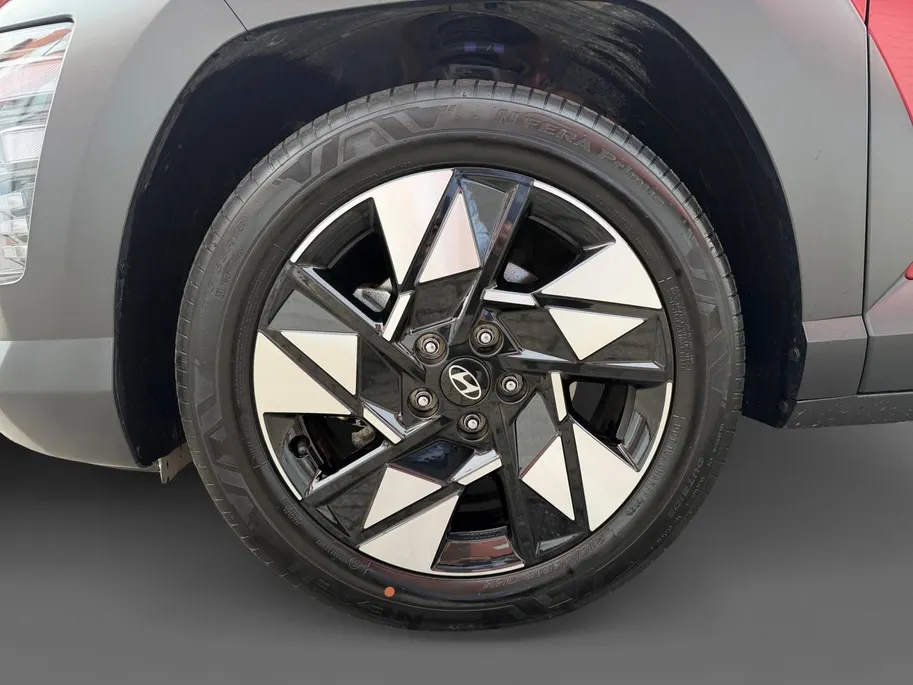 Hyundai Kona 1.6 GDI HEV Comfort Smart | Navigatie| Stoel/Stuurverwarming| Elektrische achterklep| Achteruitrijcamera| Parkeersensoren v+a |