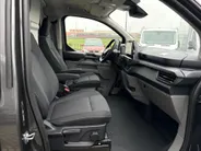 Ford E-Custom E-Custom 320 L2H1 Limited 65 kWh DEMO I DRIVER ASSISTANCE PACK PREMIUM I ELEK. INKLAPBARE TREKHAAK I 17'' LM VELGEN I