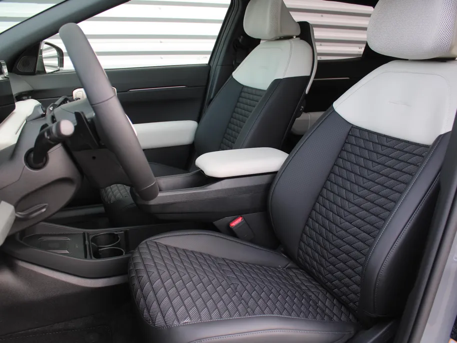 Kia EV4 Fastback GT-PlusLine 81.4 kWh | Nieuw | Direct leverbaar | Actieradius tot 612 km (WLTP) | Prijs is incl. inruilvoordeel | 18% bijtelling |