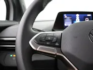 Volkswagen ID.4 Limited Edition 58 kWh accu 190 PK · Achteruitrijcamera · Draadloze telefoonlader · Trekhaak, elektrisch uitklapbaar · Voorraad OUTLET · Prijs is inclusief inruilpremie ·