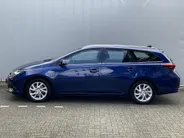 Toyota Auris 1.8 Hybrid CVT Active / Allseasonbanden / Climate en cruisecontrol! /