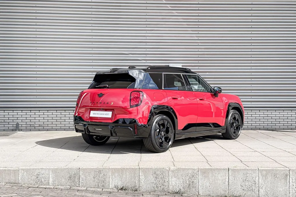 MINI Aceman SE John Cooper Works M 54.2 kWh