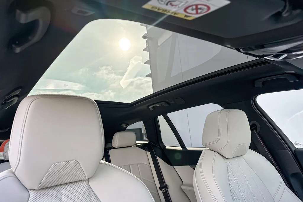 BMW 5 Serie Touring 550e xDrive