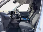 Ford E-Transit Cour. Trend 44 kWh | NL auto | Navigatie | Apple carplay & android auto | Adapt. cruise control | BLIS | Parkeersensor achter | Achteruitrijcamera | Trekhaak | Fabrieksgarantie |