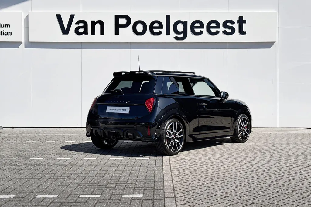 MINI Cooper 3-deurs 2.0 JCW