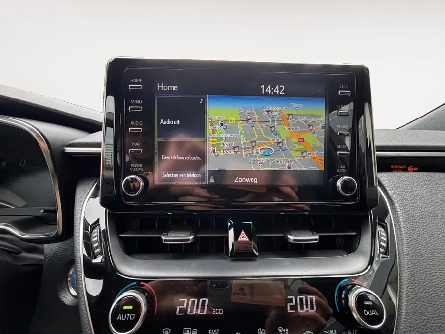 Toyota Corolla Touring Sports 2.0 Hybrid Business Plus | ACHTERUITRIJ CAMMERA | ADAPTIVE CRUISECONTROLE | NAVIGATIE | HYBRIDE |