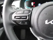 Kia Stonic 1.0 T-GDi MHEV DynamicLine | Camera | Clima | Cruise | Navi | 15' LM | LED | PDC | Apple Carplay/Android Auto |