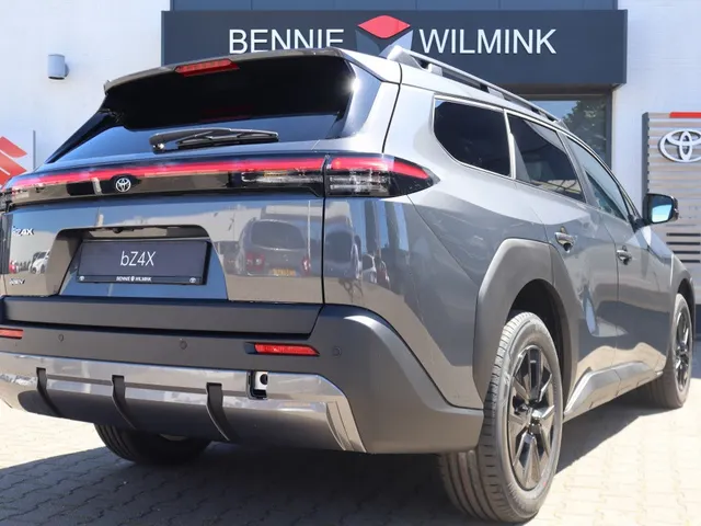 Toyota bZ4X Touring Dynamic 75 kWh | 360 Camera | Stoel/Stuur Verwarming