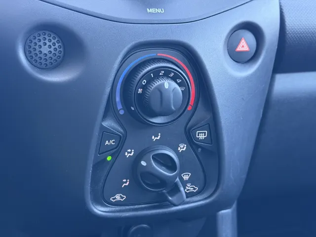 Toyota Aygo 1.0 VVT-i x-fun