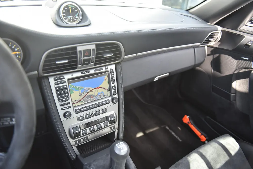 Porsche 911 3.6 GT2