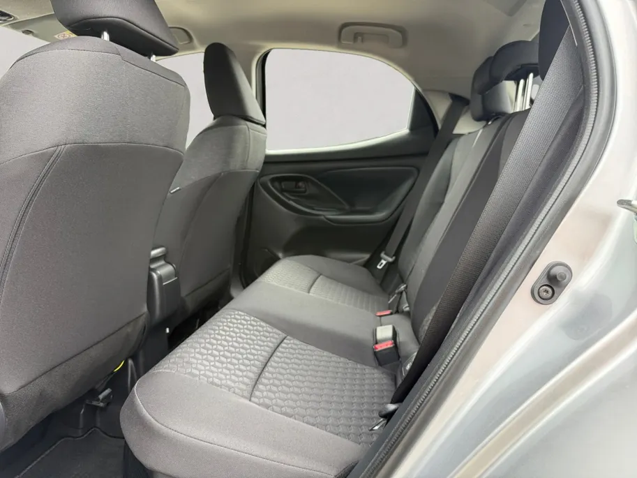 Toyota Yaris Hybrid Team D Apple/Android | Camera | Cruise control