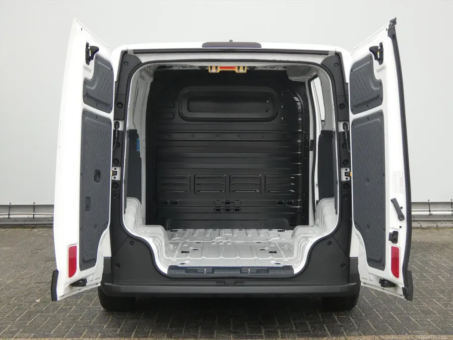 Kia PV5 Cargo 71,2 kWh 163pk L2H1 Elite | Voorraadactie!