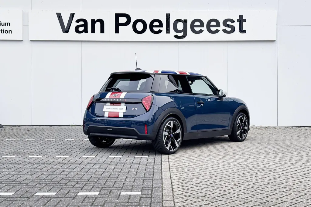 MINI Cooper 3-deurs 1.5 Cooper C Oxford Edition