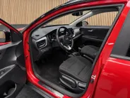 Kia Stonic 1.0 T-GDi MHEV DynamicPlusLine Dealer onderhouden | Trekhaak | Climate control | Navigatie |