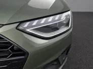 Audi A4 Avant 35 TFSI 150pk S edition Competition · Trekhaak · Camera ·  Stoelverwarming · Drive select · Leder/Stof · Garantie t/m 23-07-2028 of 100000km.