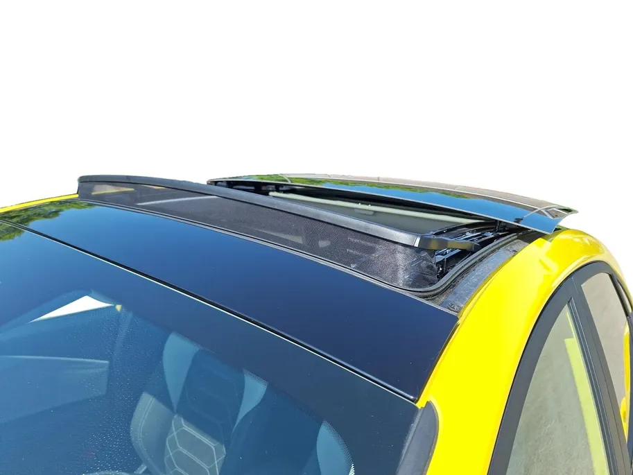 Ford Puma Gen-E Premium 46,8 kWh | Winterpack | Driver assistancepack | 19' Lichtmetaal | Panoramadak | Matrix Led Koplampen | Adaptive cruisecontrol | 360Camera | Nieuw te bestellen! |