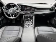 Alfa Romeo Giulia 2.0T B-Tech | 200PK | 19 INCH | AD.CRUISE | CAMERA | STOEL & STUURVERWARMING | CARPLAY |