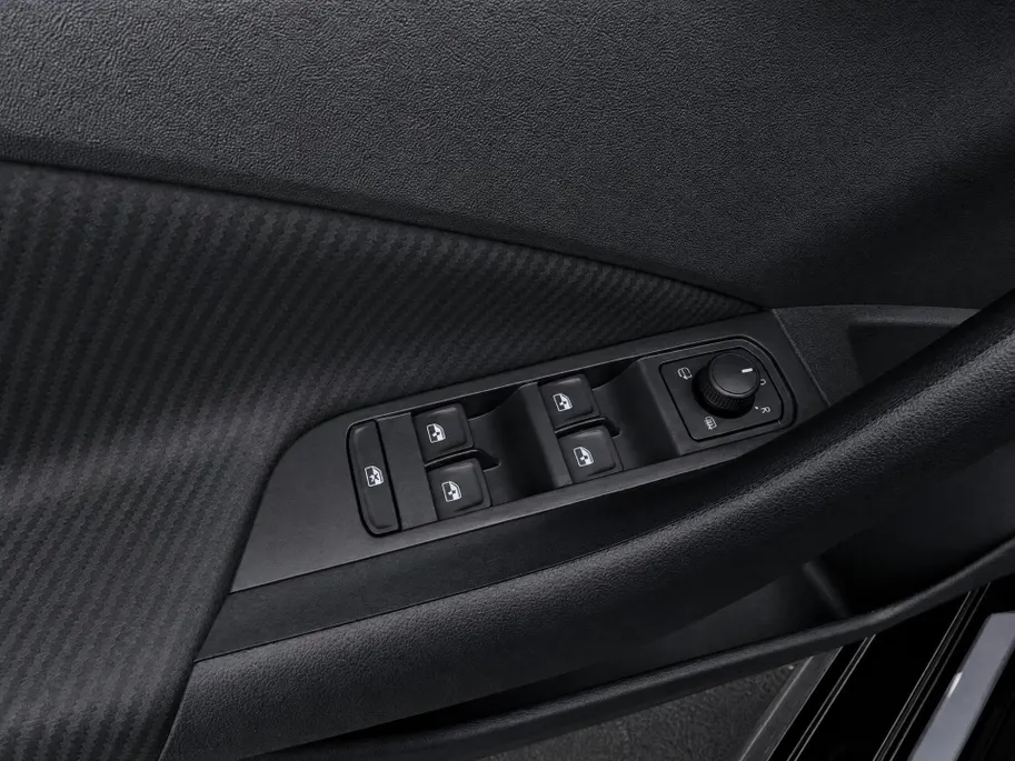 Škoda Kamiq Monte Carlo 1.0 TSI 85 kW / 115 PK SUV 6 versn. Hand. | Metallic lak | Trekhaak Wegklapbaar | 1000,- inruilvoordeel!!