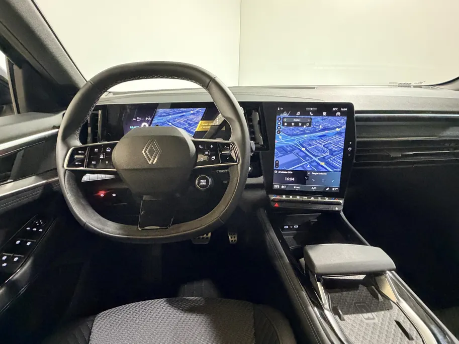 Renault Espace 200PK E-Tech Full Hybrid Esprit Alpine 7p. AT | Navi | Camera | Climate Control | Adaptive Cruise Control | Apple CarPlay/Android Auto | Digital Cockpit | Lichtmetalen Velgen | Licht & Regen Sensor |