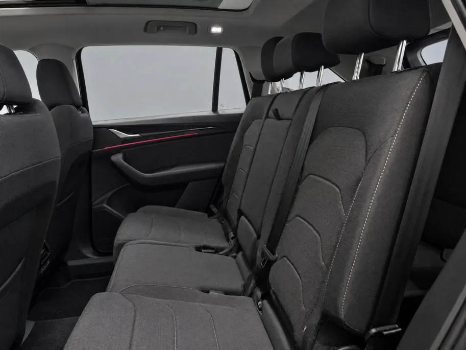 Škoda Kodiaq 1.5 TSI 150pk DSG MHEV Business Edition 7p. · 7 Persoons · Camera · Panoramadak · Wegklapbare Trekhaak · 19'' Inch · Garantie t/m 29-06-2030 of 100.000km