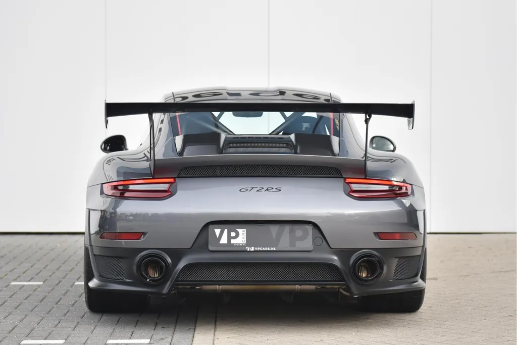 Porsche 911 GT2 RS 3.8