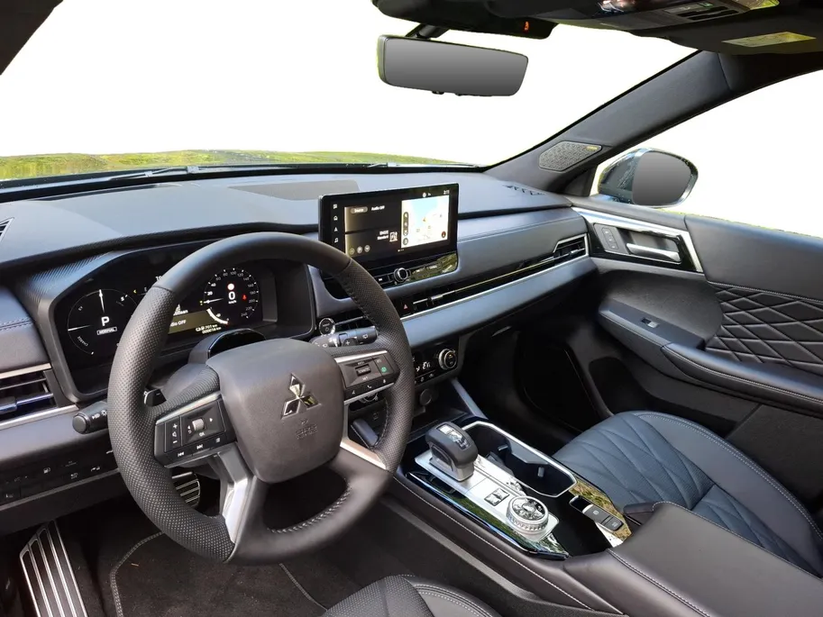 Mitsubishi Outlander 2.4 PHEV Black Edition | RIJDEND, VRAAG NAAR ACTUELE KM STAND | FULL OPTION | 360 CAMERA | STUUR, VOORRUIT, STOEL VERWARMING & VERKOELING |