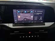 Ford Transit Connect 1.5 EcoBoost PHEV L2 Limited met o.a. een achteruitrijcamera, adaptieve cruise control, dodehoekdetectie en een trekhaak