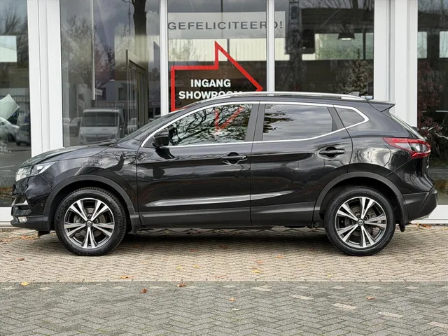 Nissan QASHQAI 1.2 DIG-T 115pk N-Connecta | Panoramadak | Navigatie | 360-Camera | Blind Spot | Keyless