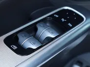 Mercedes-Benz GLC 300 e 4MATIC AMG Line l Keyless l Achteruitrij camera l Stoelverwarming