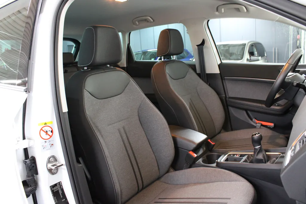 SEAT Ateca 1.5 TSI Style Business Intense / NAVIGATIE / CAMERA / APPLE CARPLAY / ANDROID AUTO / FULL LED /