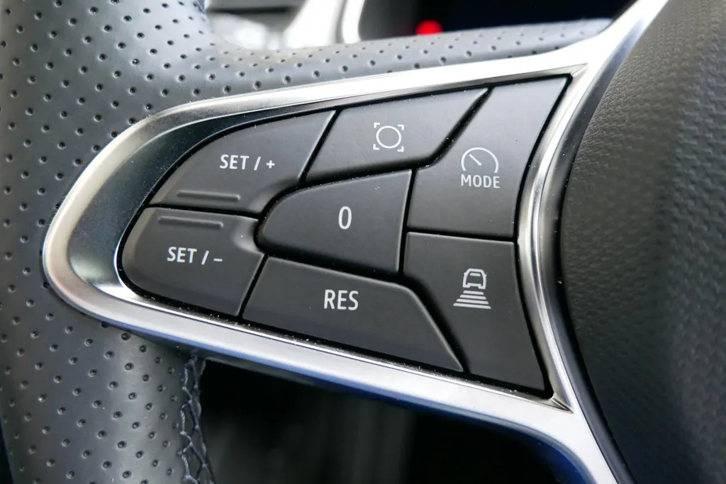 Renault Captur 1.8 E-Tech full hybrid 160Techno | Beschikbaar per 26 september 2026 | Rijdende demonstratie auto |Pack Light & Sound |Pack Winter |