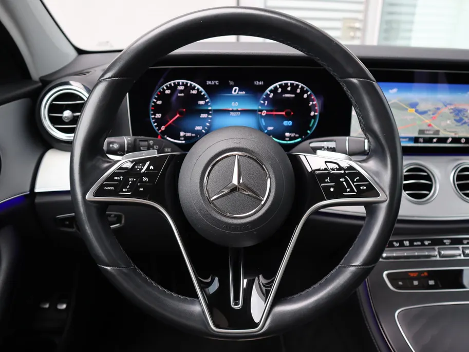 Mercedes-Benz E-Klasse Estate 300 e Business Solution Luxury l Achteruitrijcamera l Dodehoekassistant l Panoramadak