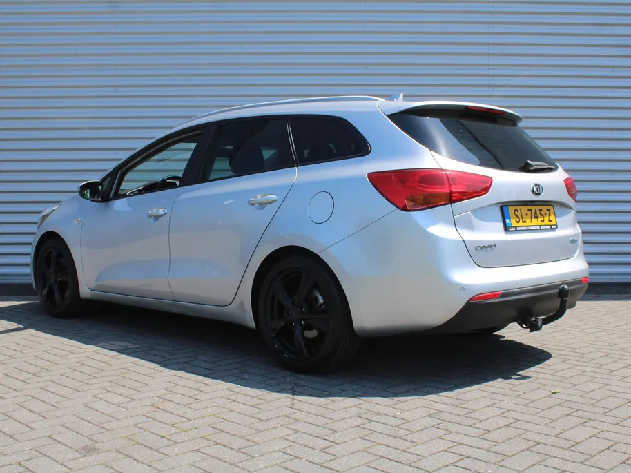 Kia cee'd Sportswagon 1.0 T-GDi Design Edition | Trekhaak | Camera | Clima | 17' LM | Cruise | Navi | Apple Carplay/Android Auto |