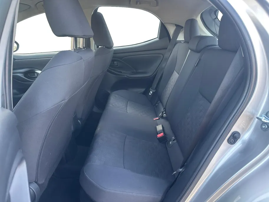 Toyota Yaris 1.5 Hybrid 115 | STUUR-STOEL VERWARMING | CAMERA | APPLE CAR PLAY | GARANTIE |