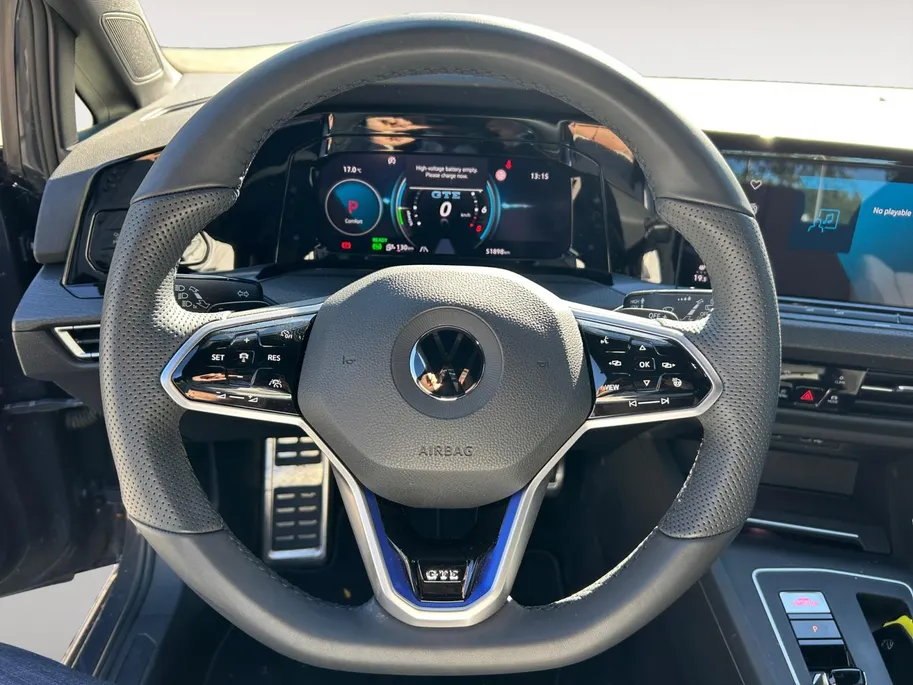 Volkswagen Golf 1.4 eHybrid GTE Zeer mooie uitvoering! NU RIJKLAARPRIJS incl. 12 Maanden garantie! Premiumpakket GRATIS!