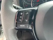 Toyota Yaris 1.0 VVT-i Trend | Bi-Tone| Climate control| Achteruitrijcamera| Snelheidsbegrenzer| Bluetooth|