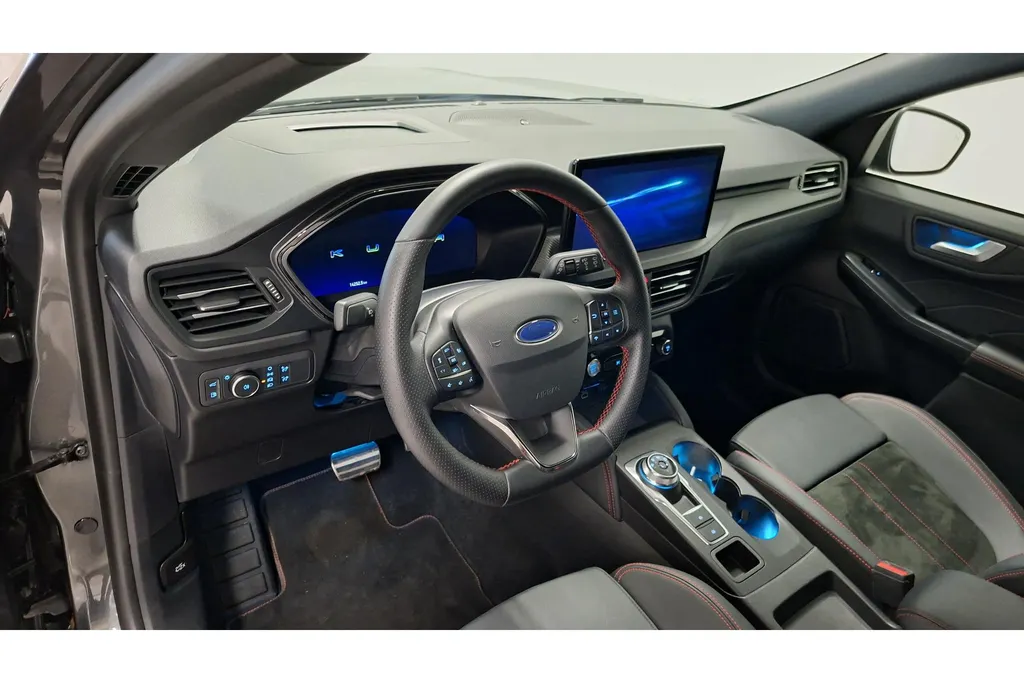 Ford Kuga 2.5 PHEV ST-Line X + Trekhaak | Facelift model | Panoramadak | Winter Pack | Matrix LED | B&O | Head Up Display |