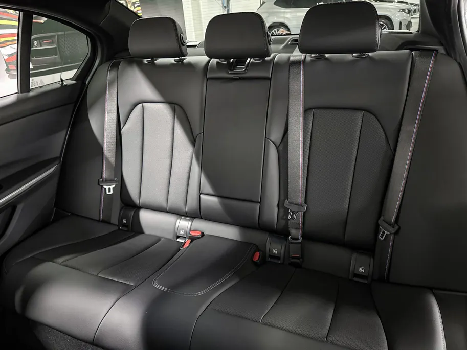 BMW 3 Serie Sedan 318i