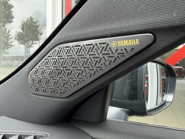 Mitsubishi Outlander 2.4 PHEV Black Edition | NIEUW | Leder | Panoramdak | App Connect | Keyless | Head-Up