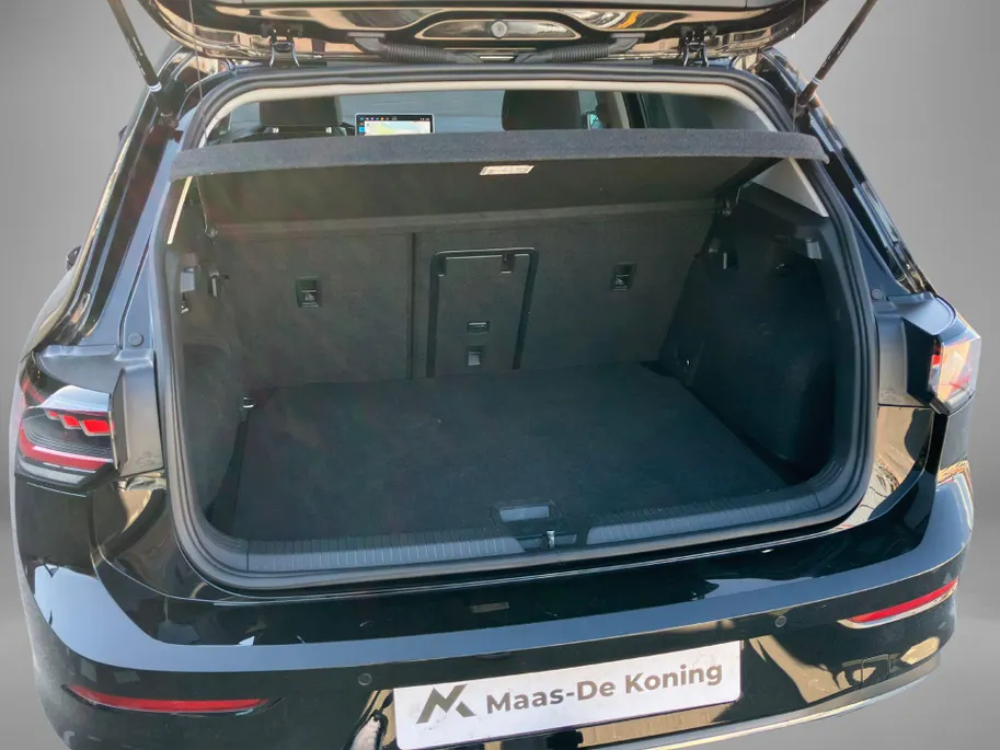 Volkswagen Golf 1.5 eTSI 110KW/150PK Goal · Navigatie · Apple/Android Car Play · Camera + Parkeersensoren · Trekhaak · Garantie t/m 22-07-2027