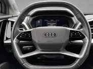Audi Q4 Sportback e-tron 35 Launch edition 55 kWh 125kW/170PK · Panoramadak · Leder · Stoelverwarming · Apple/Android Car Play · Garantie t/m 17-10-2026 of 100000km.
