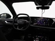 Audi A5 Avant 2.0 299pk S-tronic e-hybrid Quattro S edition · Camera · Wegklapbare Trekhaak · Apple/Android Car Play · Elek. Achterklep · 19'' Inch · Garantie t/m 05-08-2029 of 100.000km