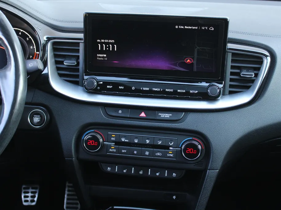 Kia XCeed 1.4 T-GDi ExecutiveLine | Trekhaak | Schuif-/kanteldak | Stuur-/stoelverwarming + ventilatie | 18' LM |