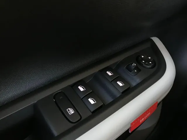 Citroën C3 1.2 Hybrid 110pk Max
